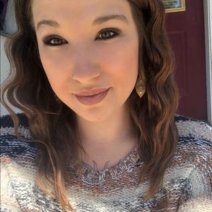 Meet your Posher, Katelyn